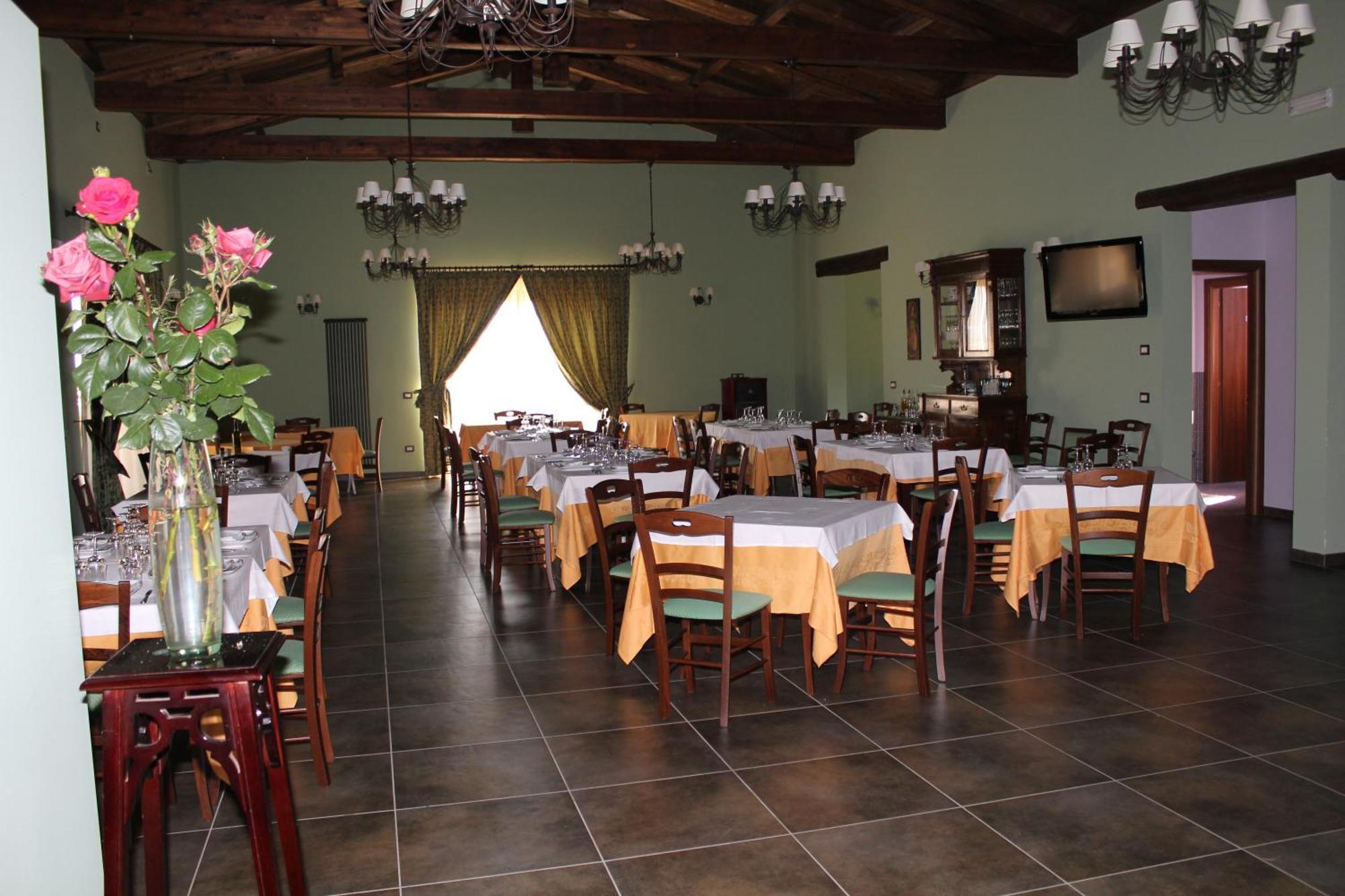 Agriturismo Il Borgo Degli Ulivi Roseto Degli Abruzzi Exterior foto