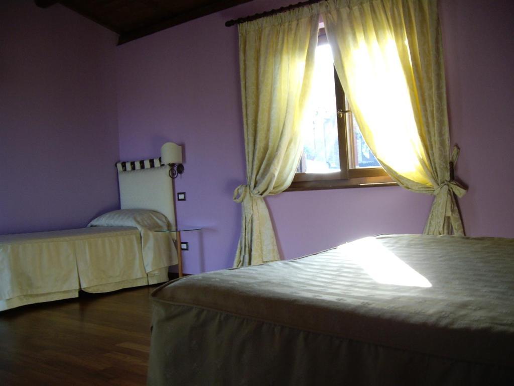 Agriturismo Il Borgo Degli Ulivi Roseto Degli Abruzzi Zimmer foto
