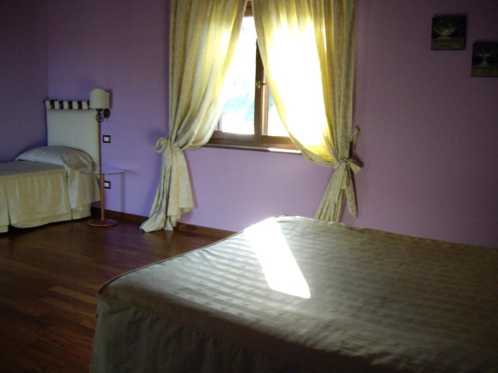 Agriturismo Il Borgo Degli Ulivi Roseto Degli Abruzzi Zimmer foto