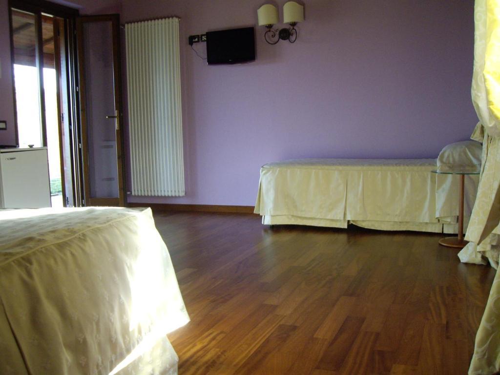 Agriturismo Il Borgo Degli Ulivi Roseto Degli Abruzzi Zimmer foto