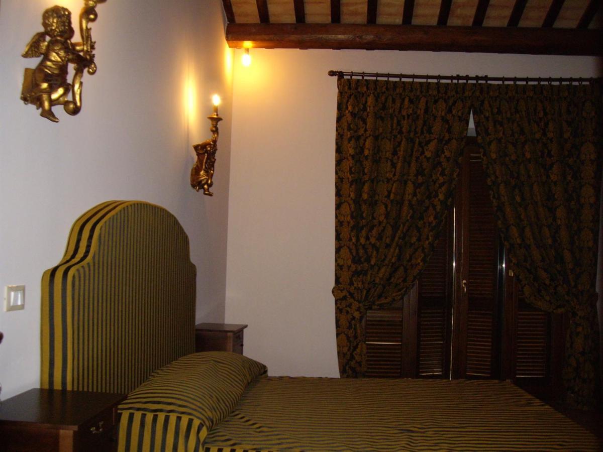 Agriturismo Il Borgo Degli Ulivi Roseto Degli Abruzzi Zimmer foto